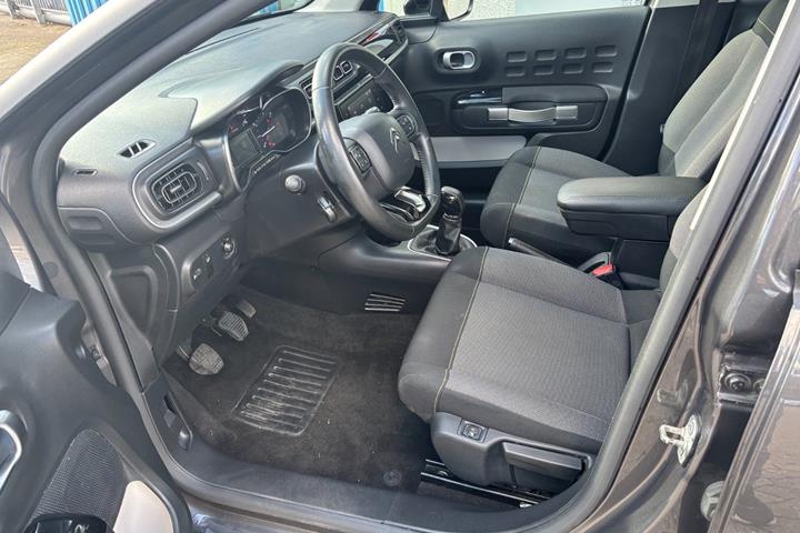 Grå Citroën C3 fra 2019