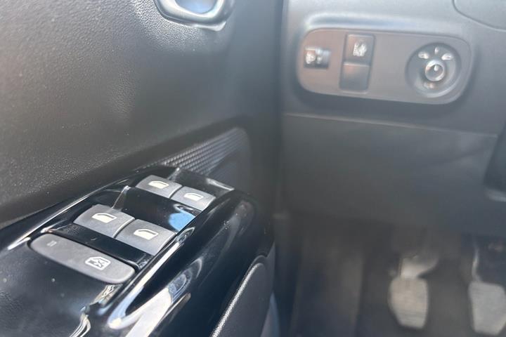 Grå Citroën C3 fra 2019