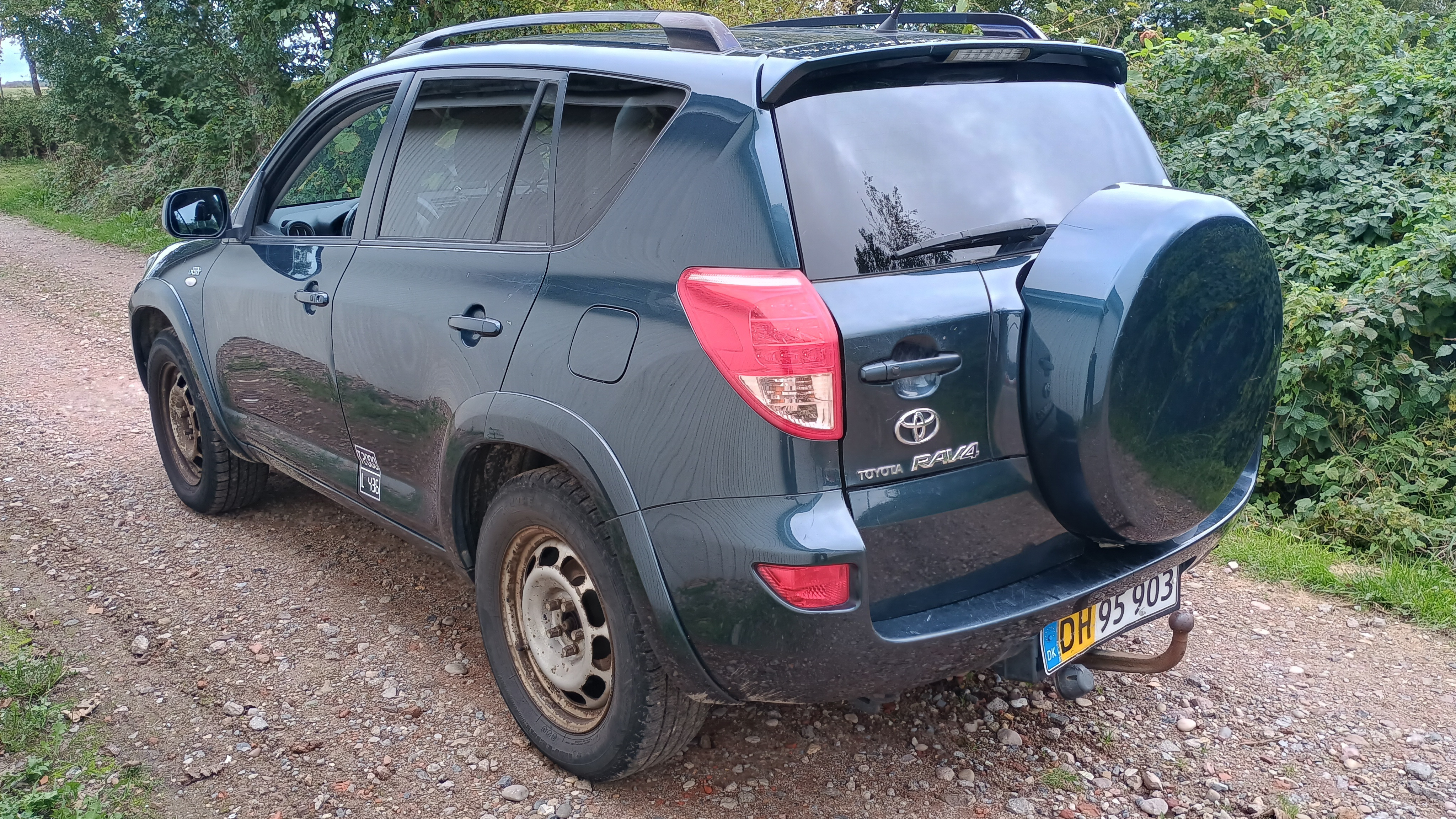 Blå Toyota RAV4 fra 2006