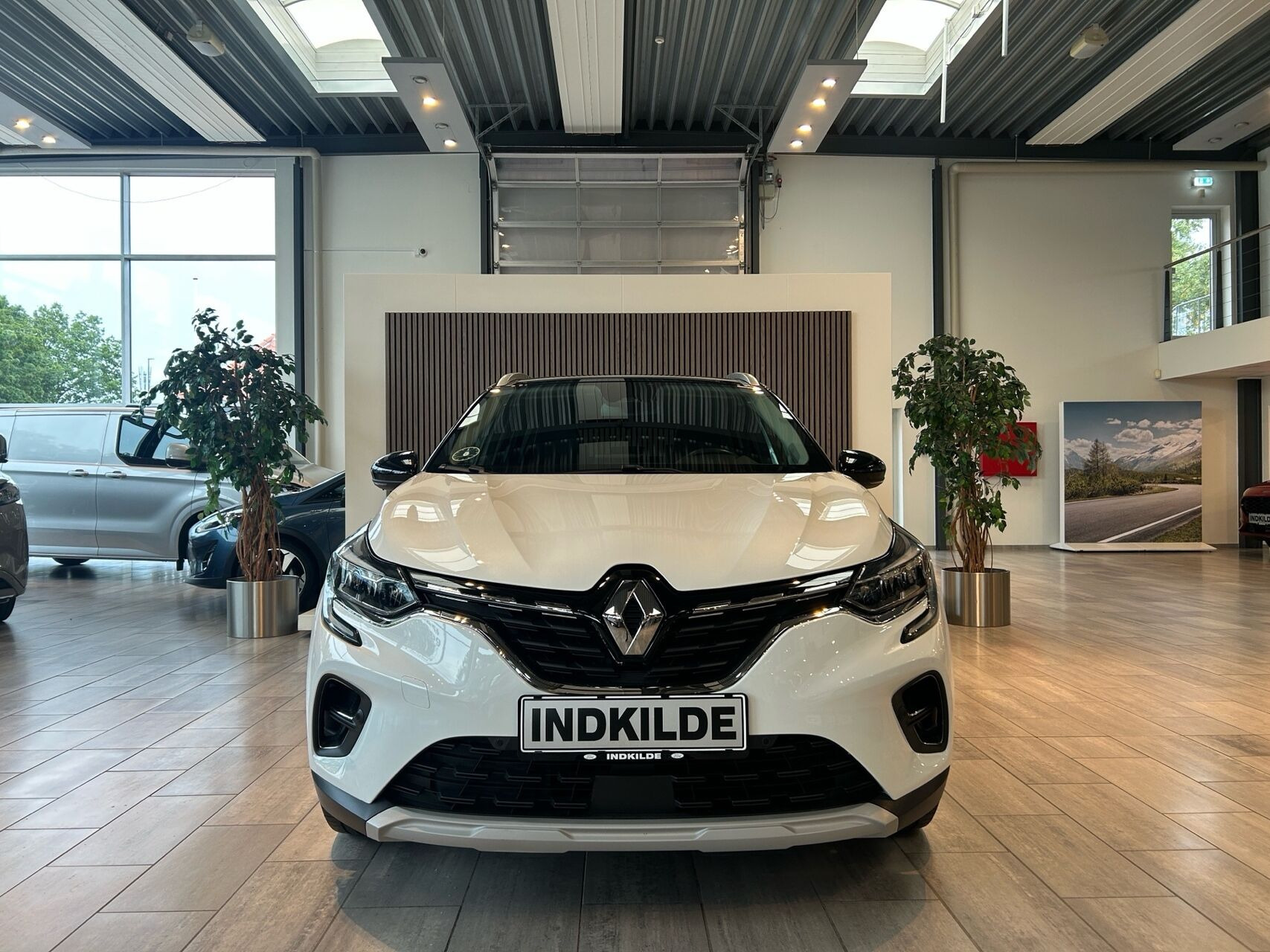 Hvid Renault Captur fra 2021