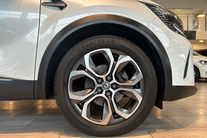 Hvid Renault Captur fra 2021