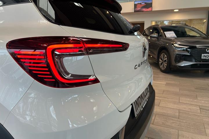 Hvid Renault Captur fra 2021