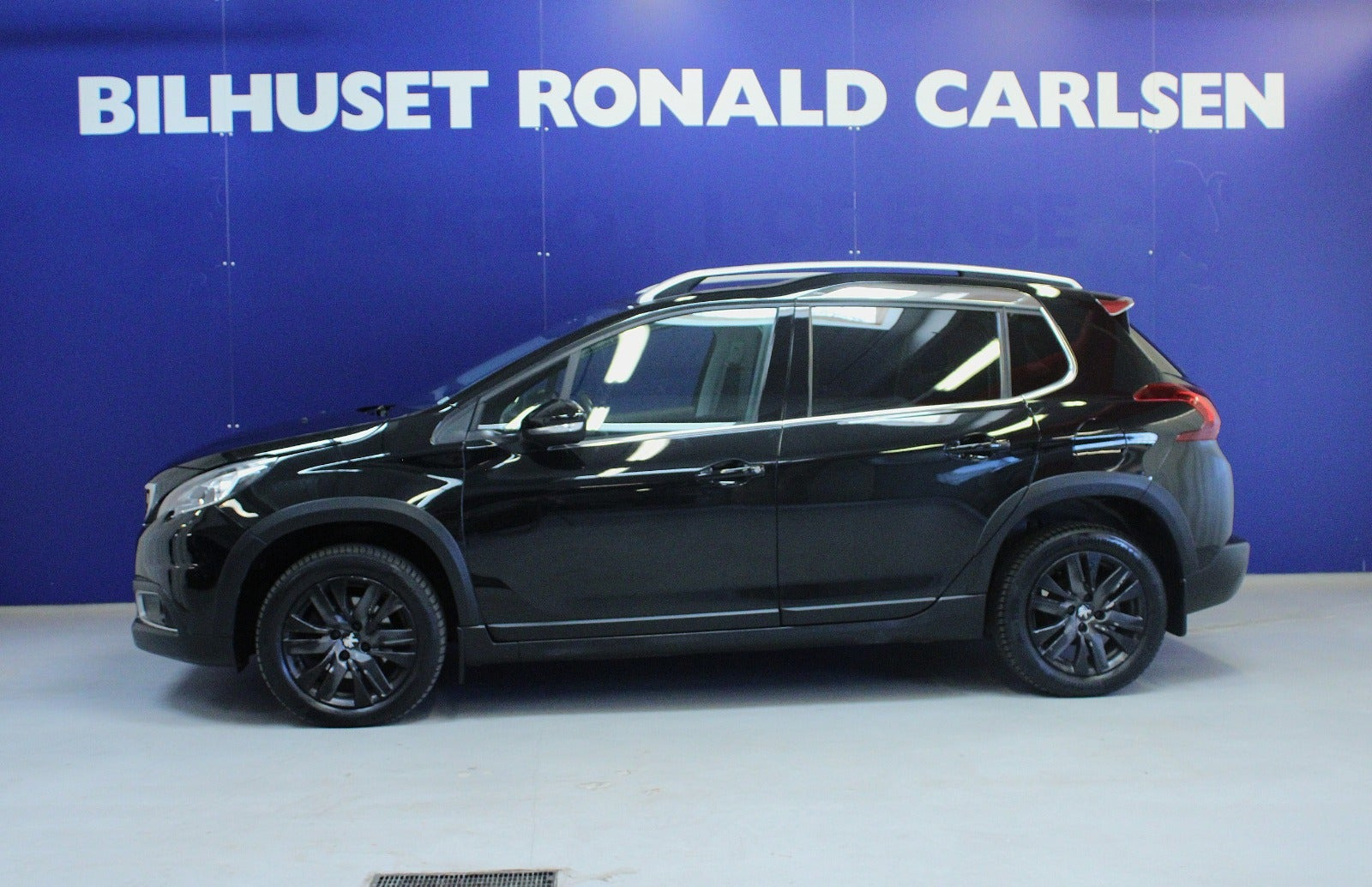 Peugeot 2008 1,2 PureTech 110 Prestige Sky