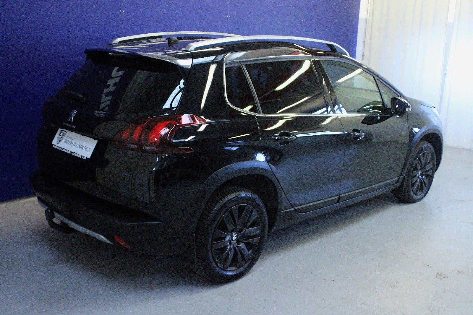 Sort Peugeot 2008 fra 2019