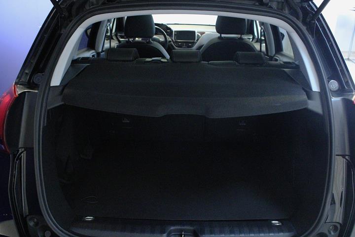 Sort Peugeot 2008 fra 2019