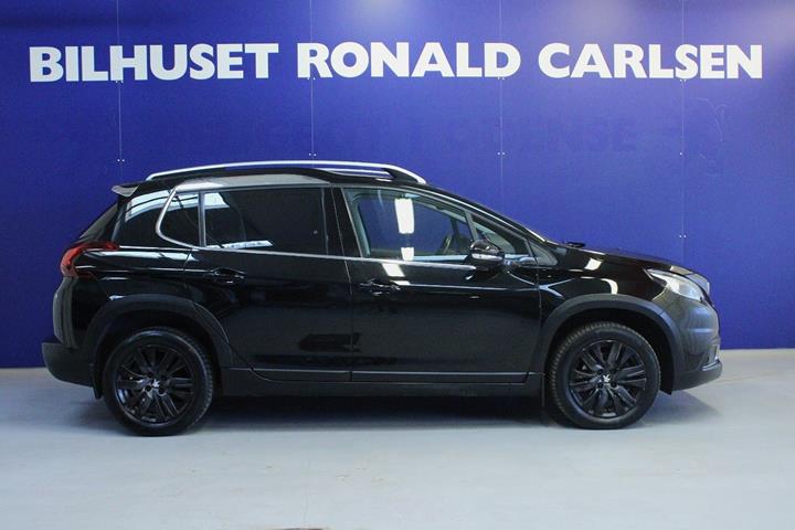 Sort Peugeot 2008 fra 2019