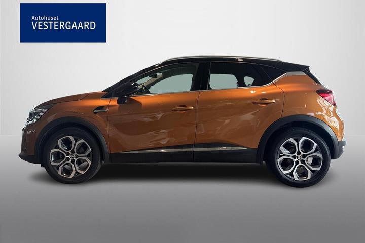 Orange Renault Captur fra 2023