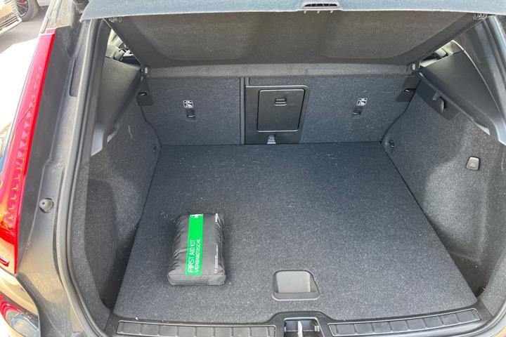 Sort Volvo XC40 fra 2022