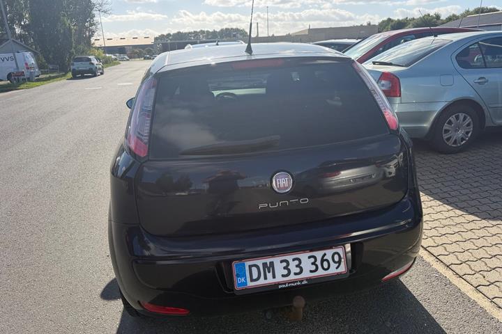 Sort Fiat Punto Evo fra 2011