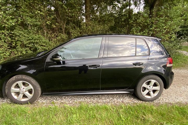Sort VW Golf VI fra 2010