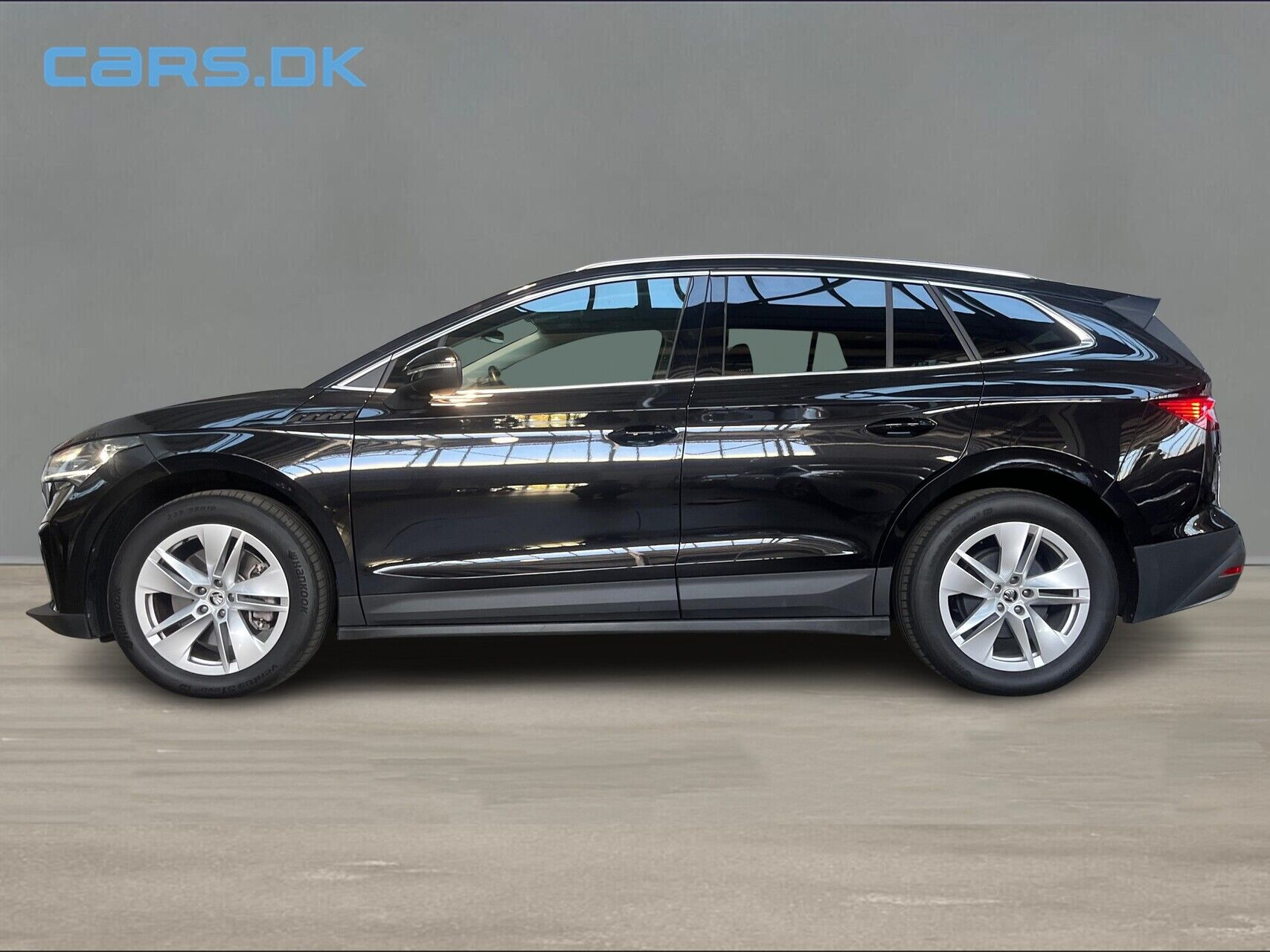 Sort Skoda Enyaq fra 2024