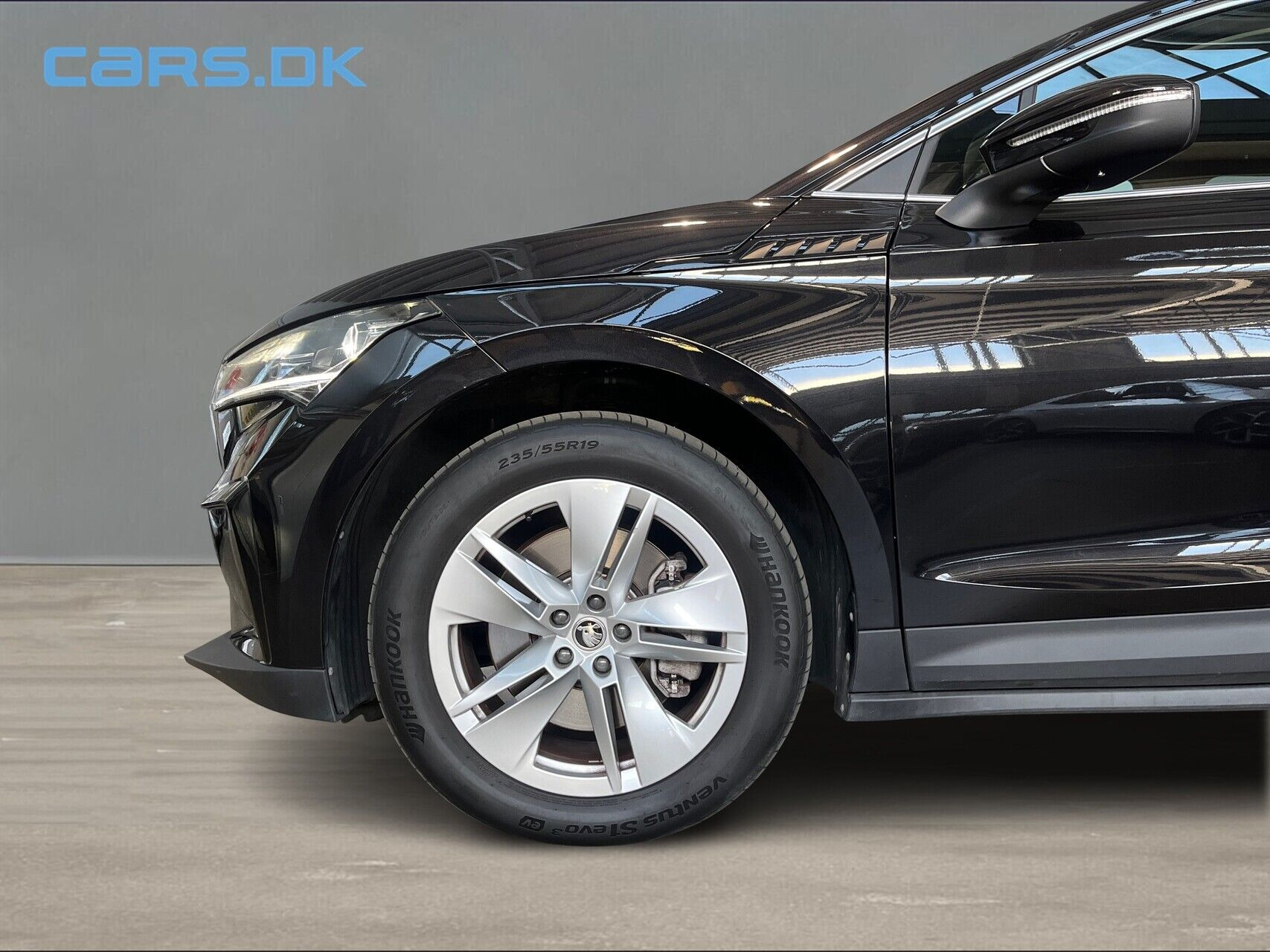 Sort Skoda Enyaq fra 2024