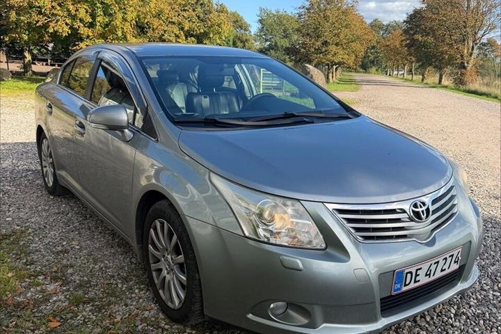 undefined Toyota Avensis fra 2011