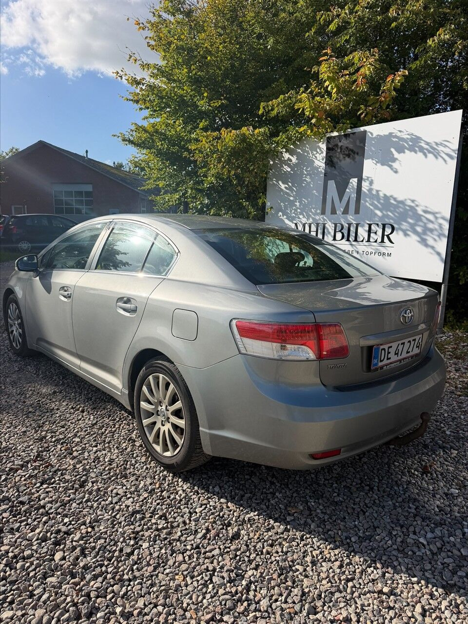 undefined Toyota Avensis fra 2011