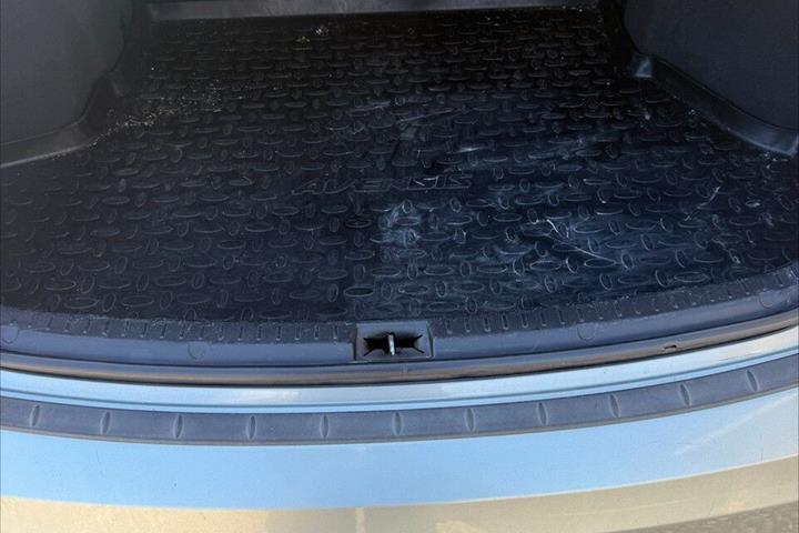 undefined Toyota Avensis fra 2011