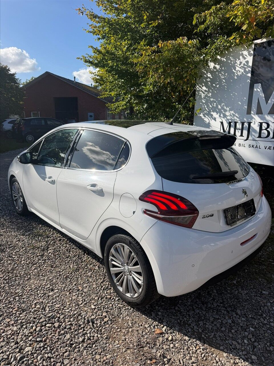 undefined Peugeot 208 fra 2017
