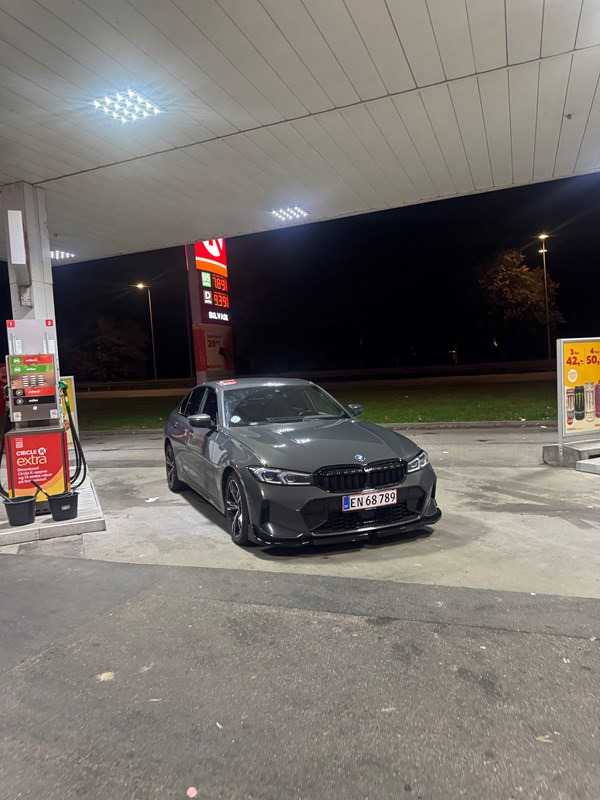 undefined BMW 330e fra 2023