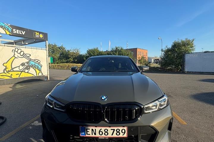 undefined BMW 330e fra 2023