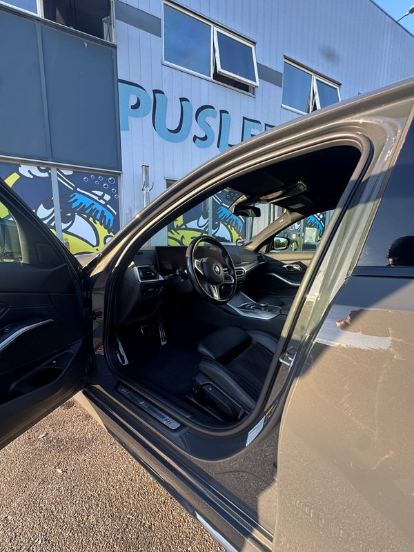 undefined BMW 330e fra 2023