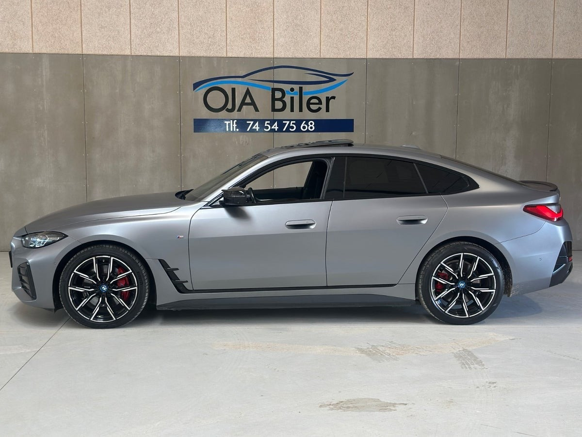 Grå BMW i4 fra 2023