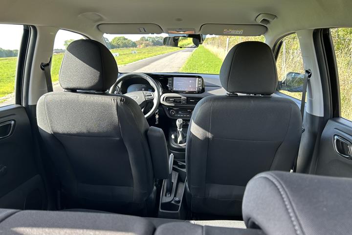 Sort Hyundai i10 fra 2023