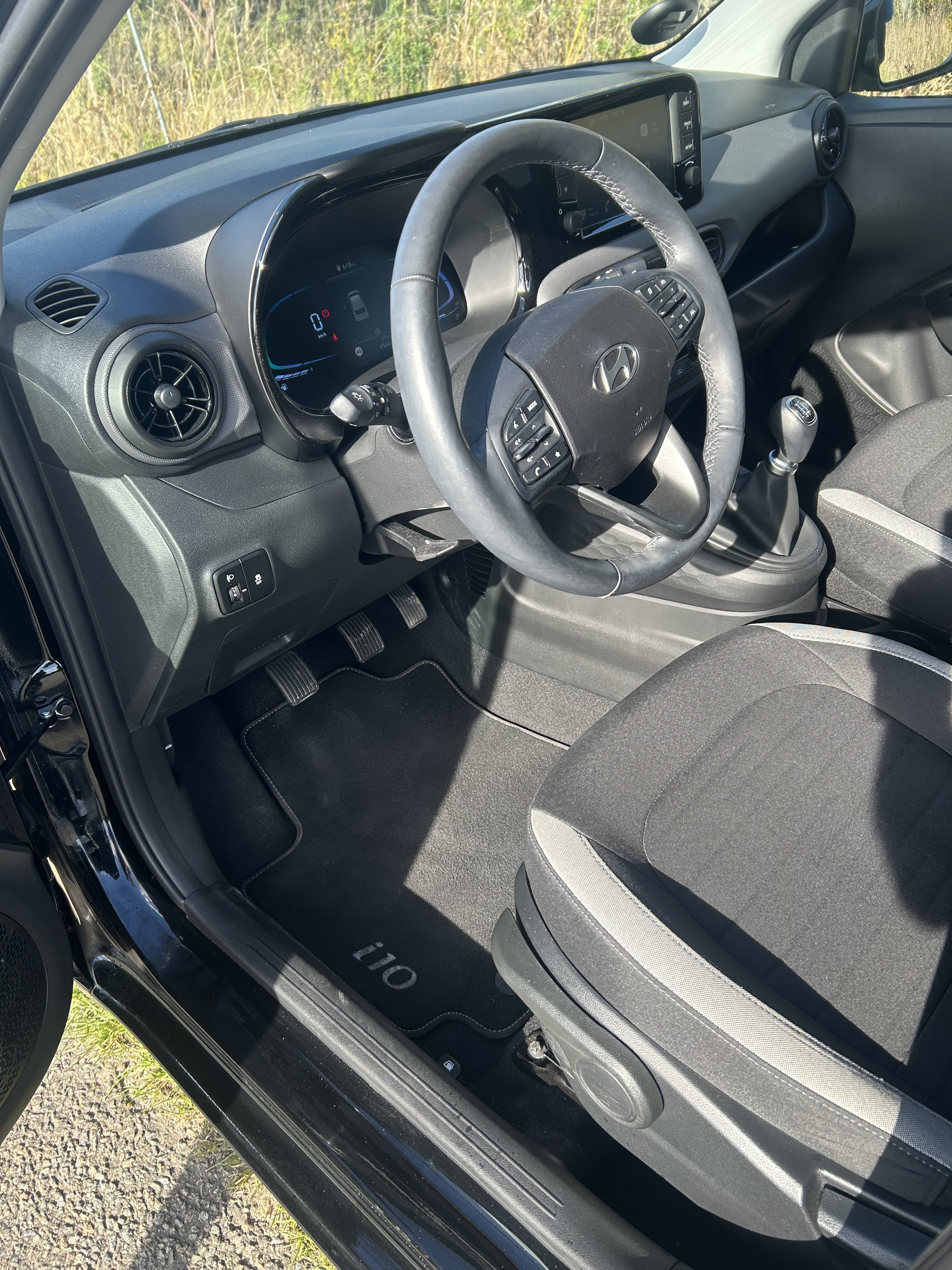 Sort Hyundai i10 fra 2023