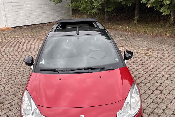 Rød Citroën DS3 fra 2013