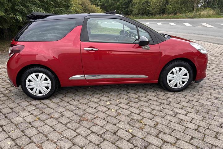 Rød Citroën DS3 fra 2013