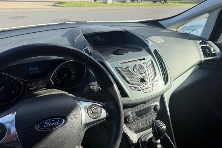 Hvid Ford C-MAX fra 2013