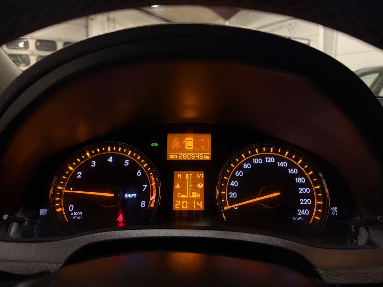 undefined Toyota Avensis fra 2010