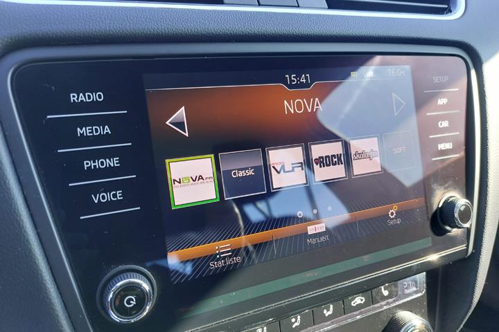 Grå Skoda Octavia fra 2019