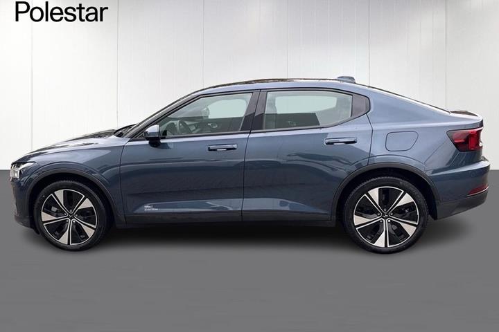 Sort Polestar 2 fra 2025