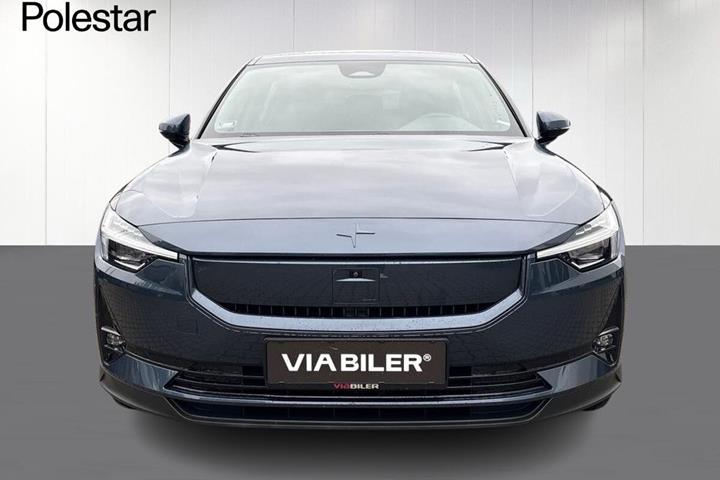 Sort Polestar 2 fra 2025
