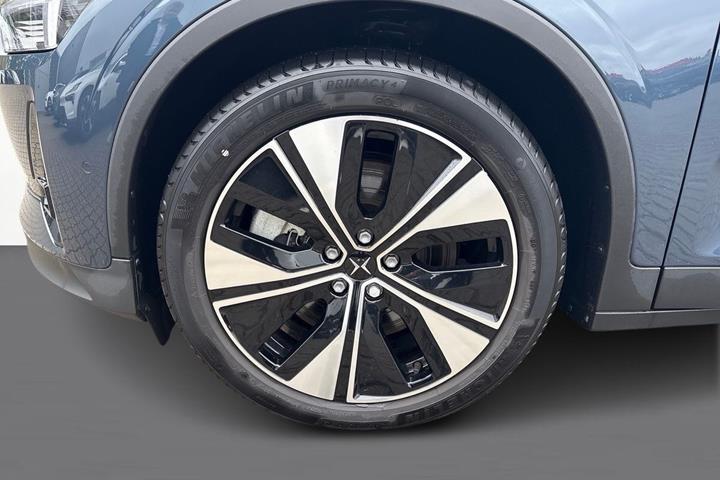 Sort Polestar 2 fra 2025