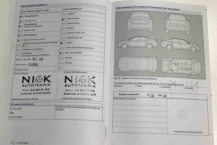 Grå VW Golf fra 2012