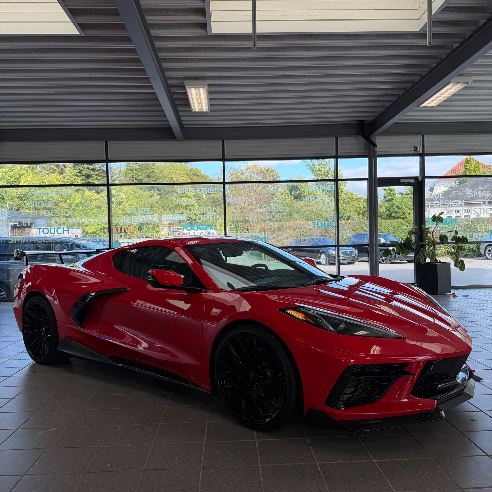 Rød Chevrolet Corvette fra 2020