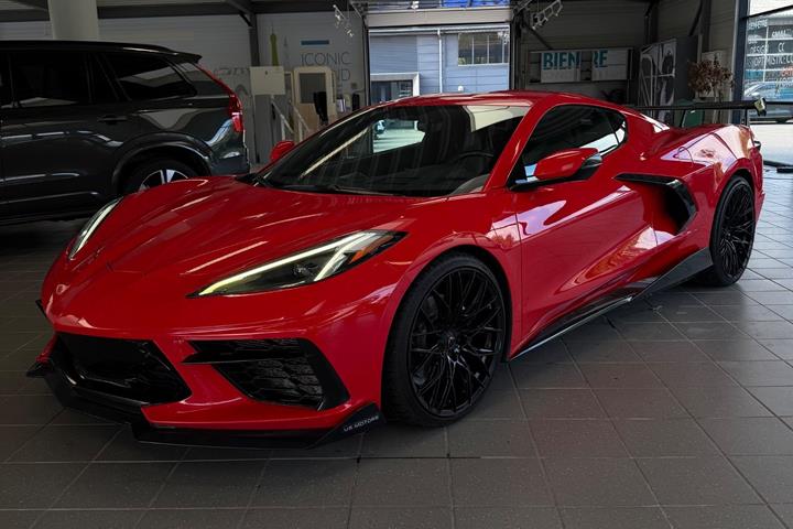 Rød Chevrolet Corvette fra 2020