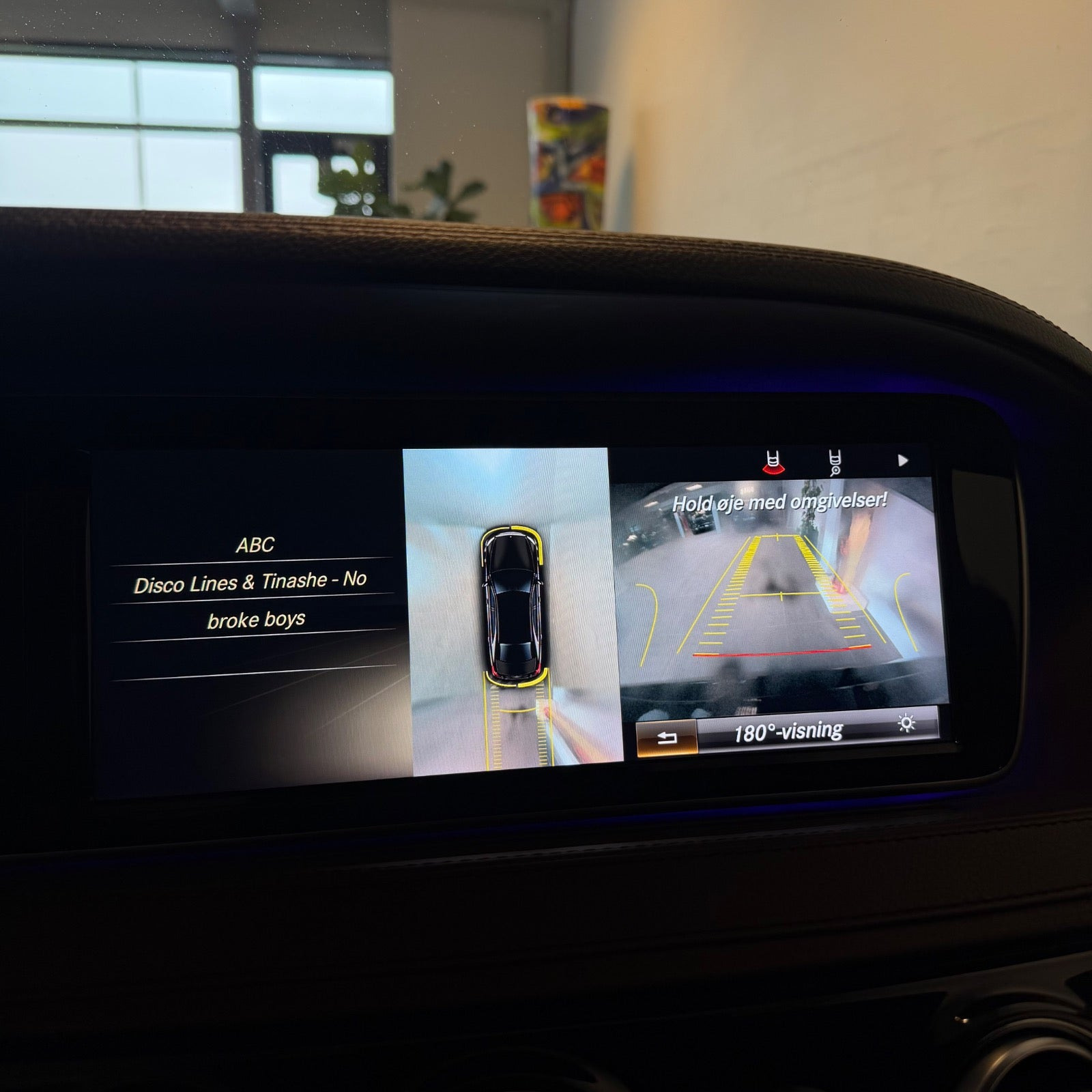 Sort Mercedes S500 fra 2014