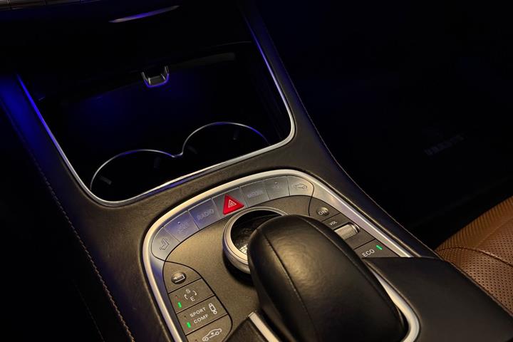 Sort Mercedes S500 fra 2014