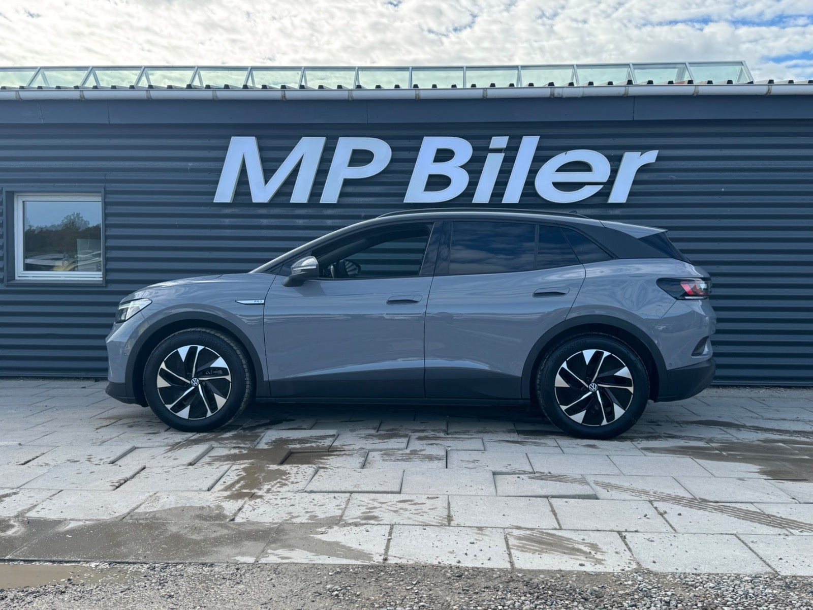 Grå VW ID.4 fra 2023