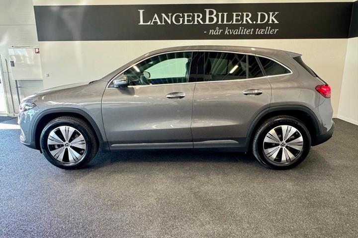 Grå Mercedes EQA250+ fra 2026