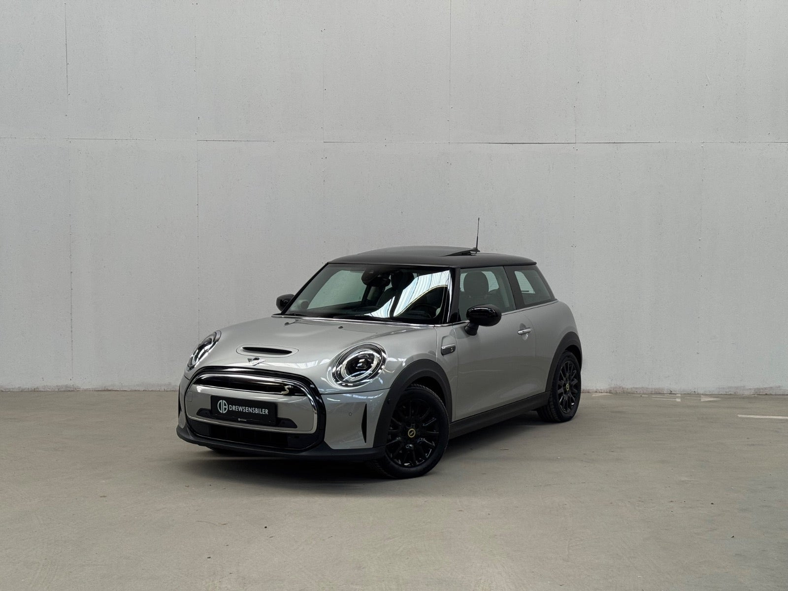 Mini Cooper SE Classic Trim