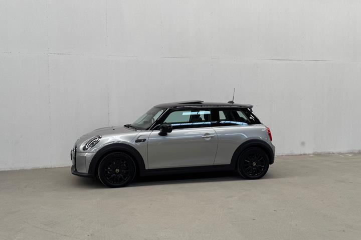 Sølv Mini Cooper SE fra 2023