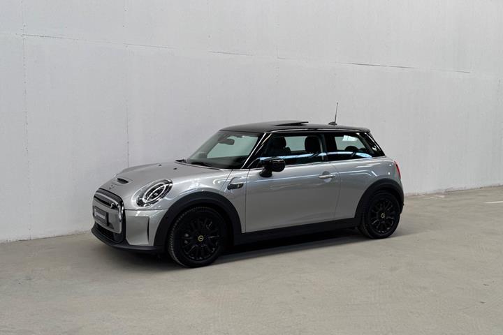 Sølv Mini Cooper SE fra 2023