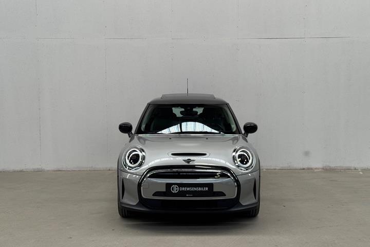 Sølv Mini Cooper SE fra 2023