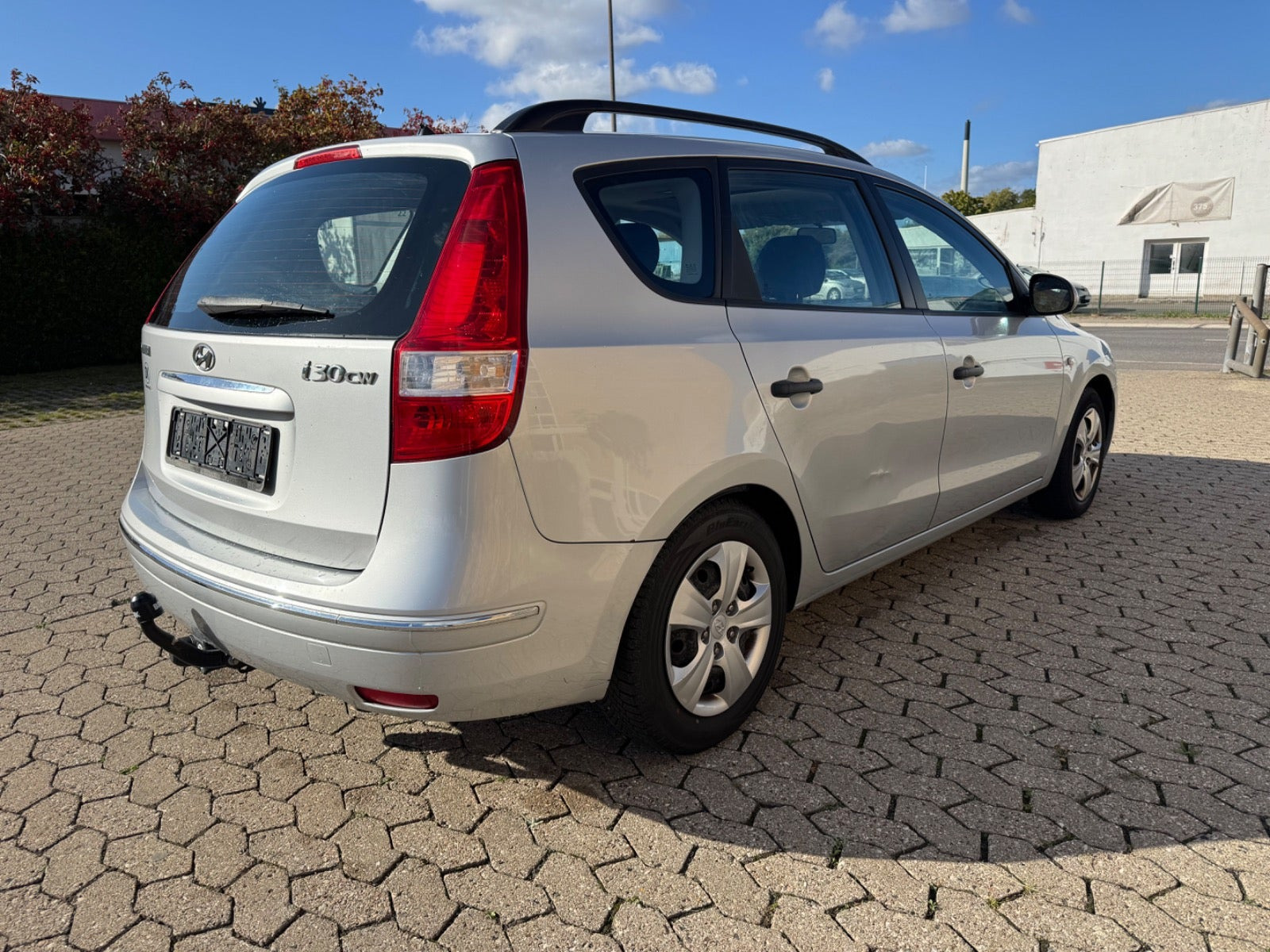Rød Hyundai i30 fra 2010