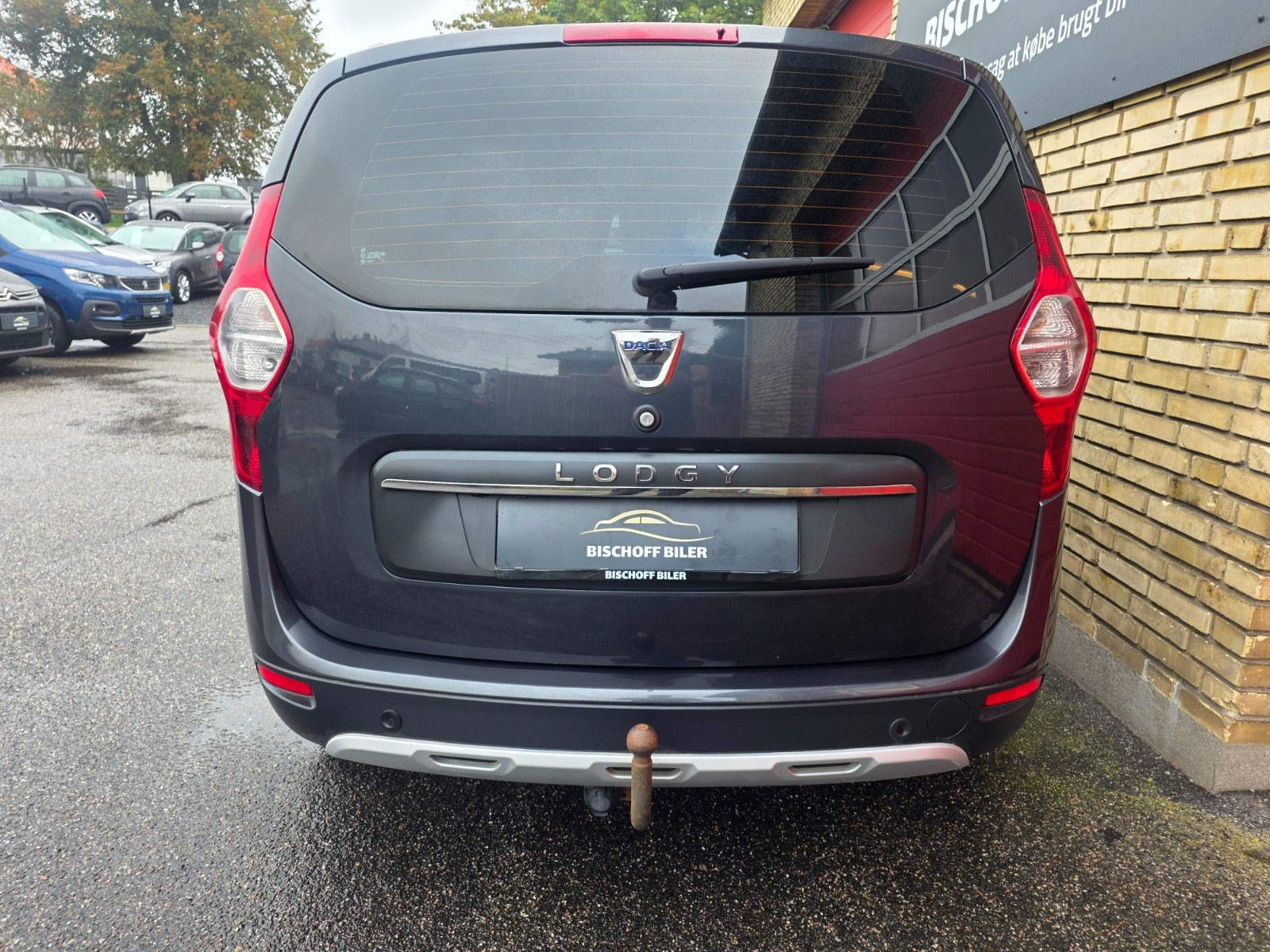 Grå Dacia Lodgy Stepway fra 2021