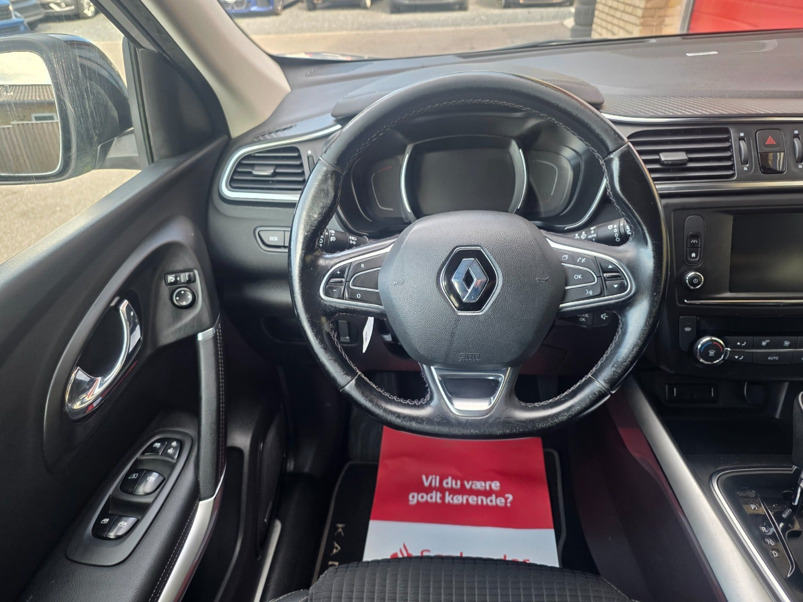 Grå Renault Kadjar fra 2015
