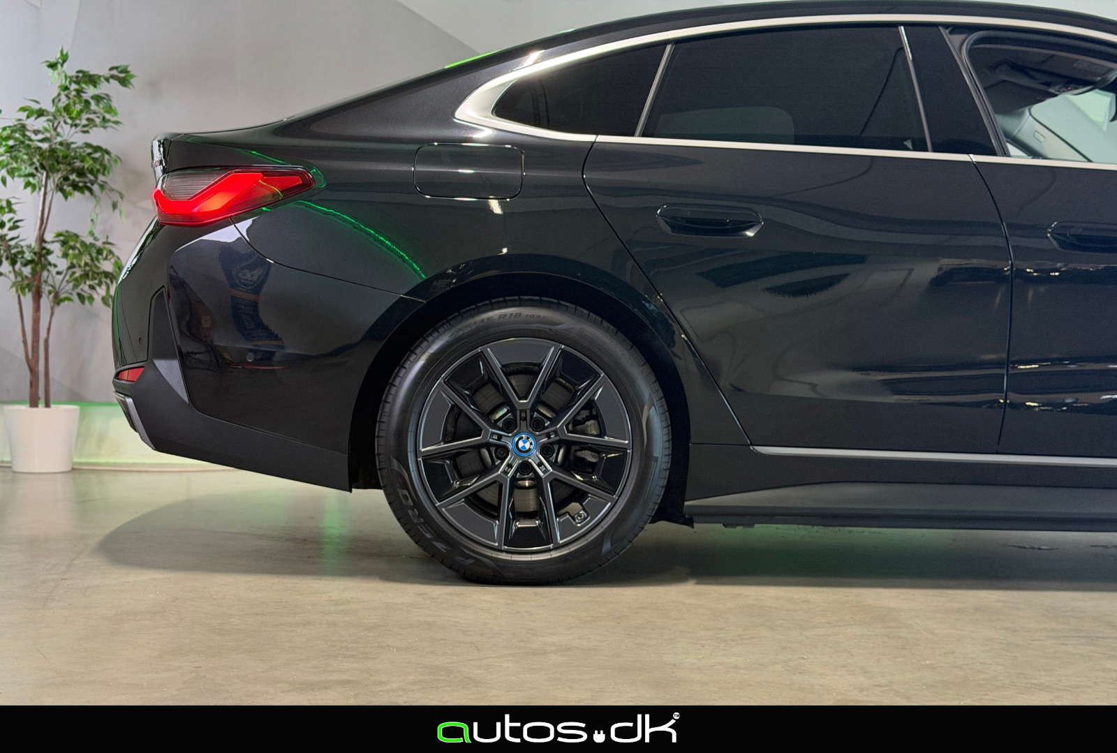 Sort BMW i4 fra 2022