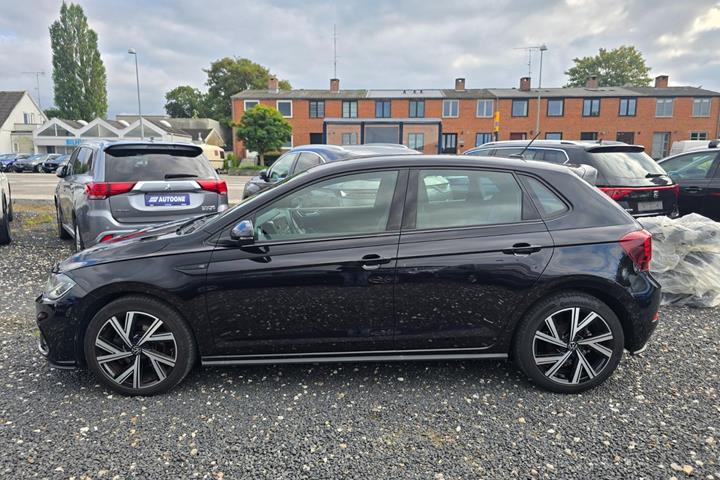 Sort VW Polo fra 2023
